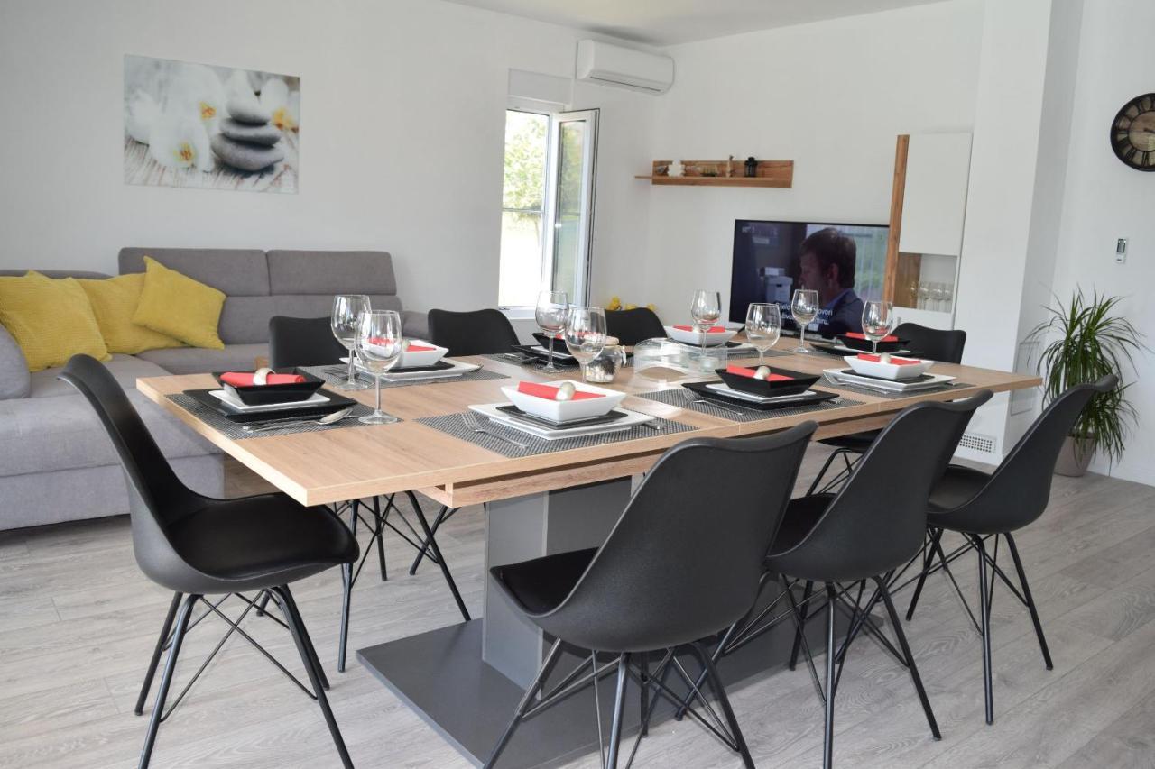 Savrsen Odmor U Villa Ivona Zadar Exterior foto